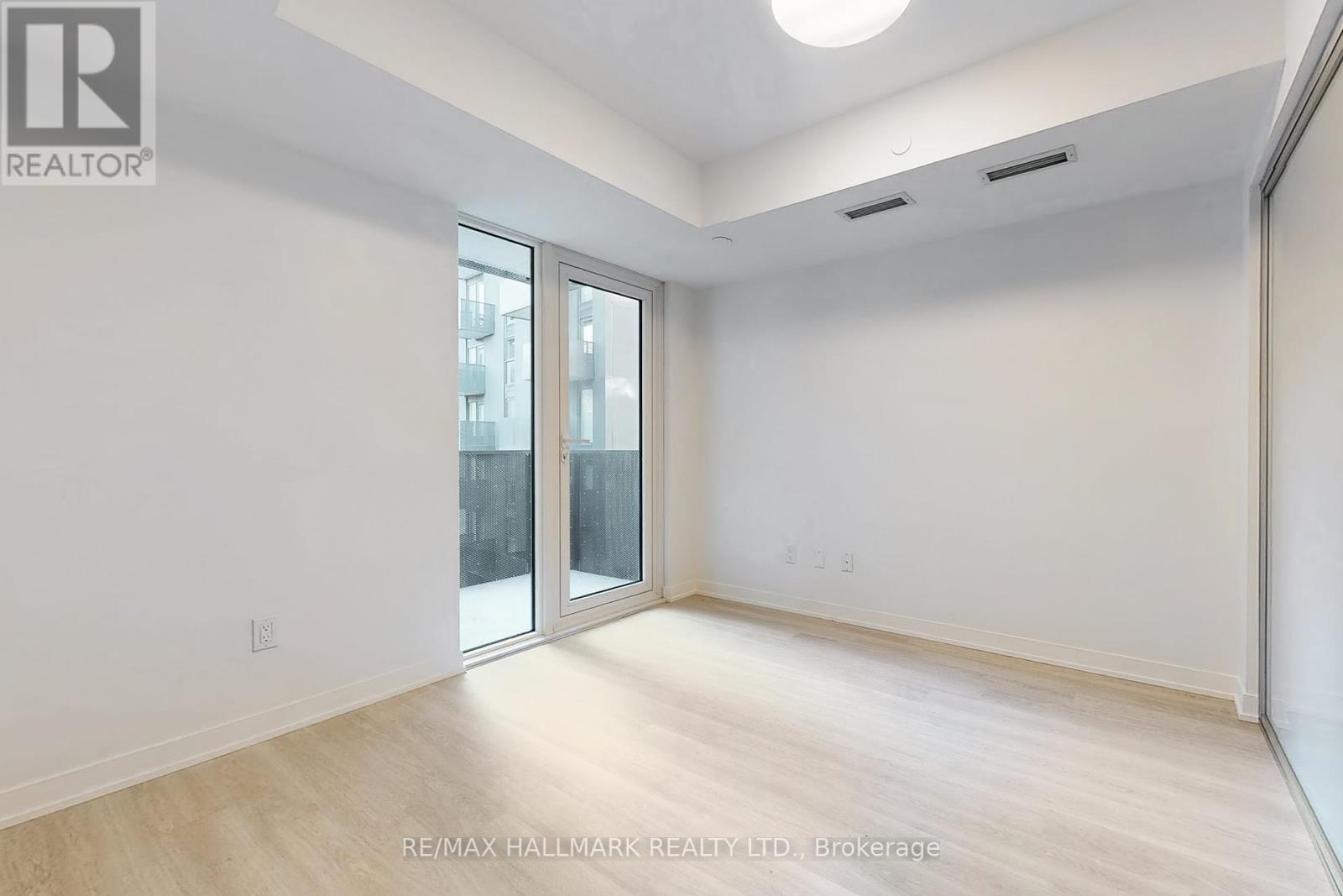 Photo 5 of 424 500 Wilson Avenue, Toronto ON