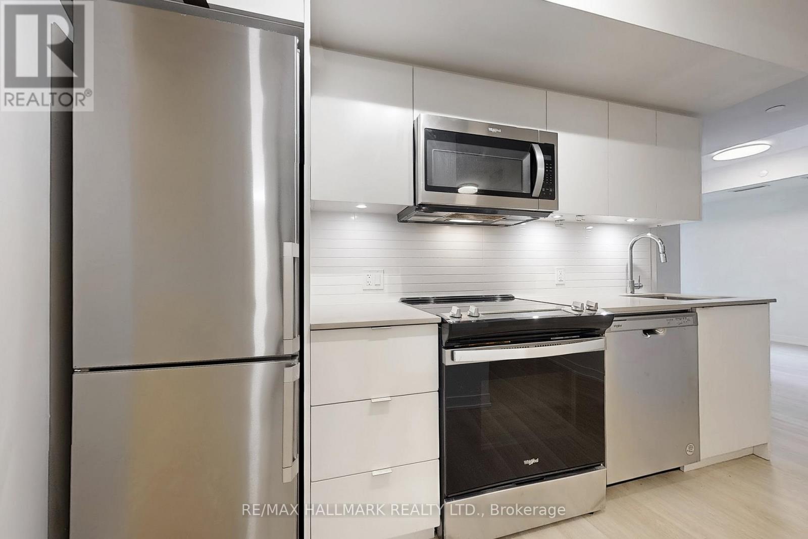 Photo 9 of 424 500 Wilson Avenue, Toronto ON