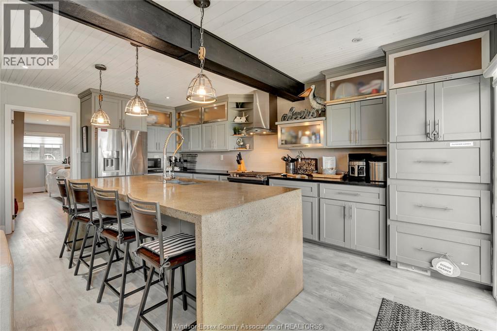 Photo 11 of 72 Pulley Road, Leamington ON