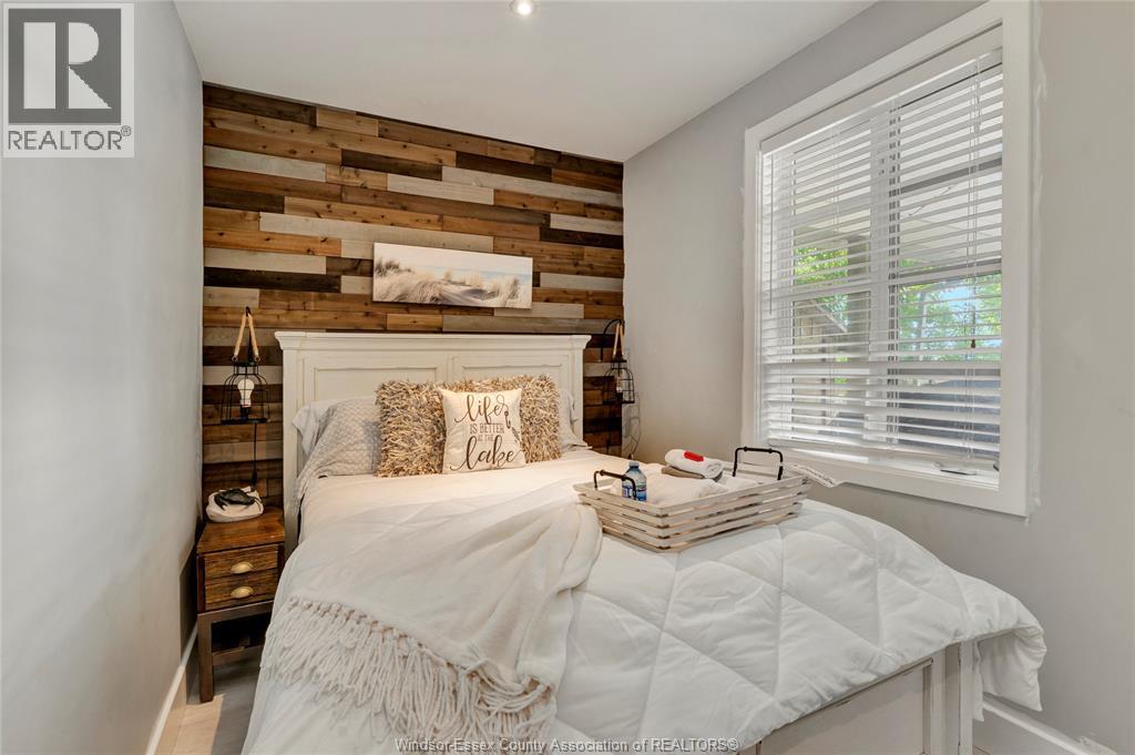 Photo 24 of 72 Pulley Road, Leamington ON