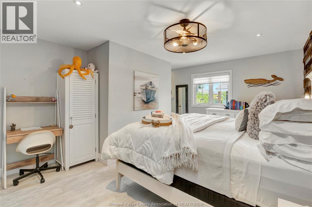 Photo 18 of 72 Pulley Road, Leamington ON