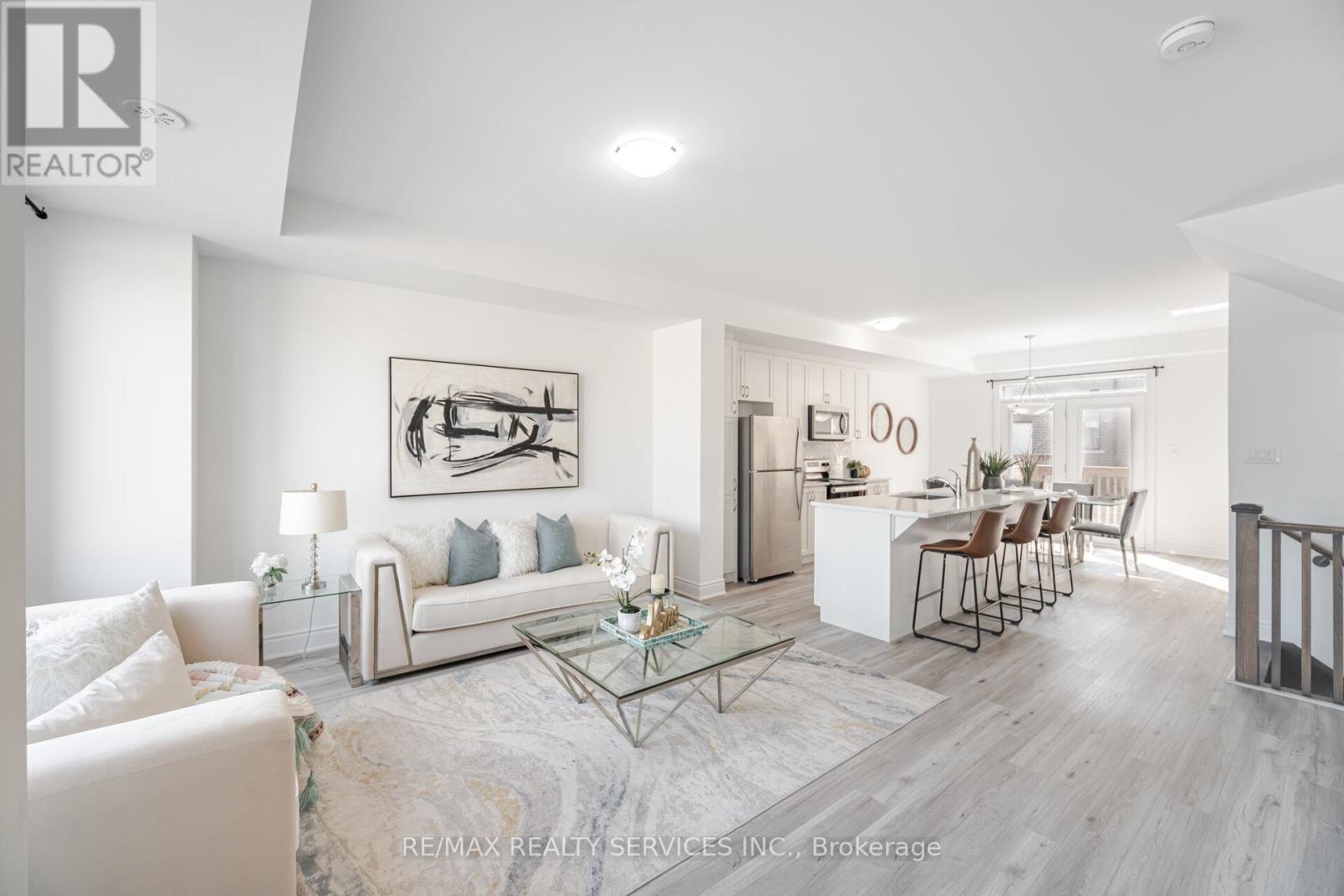 Photo 24 of 5184 Viola Desmond Drive, Mississauga ON
