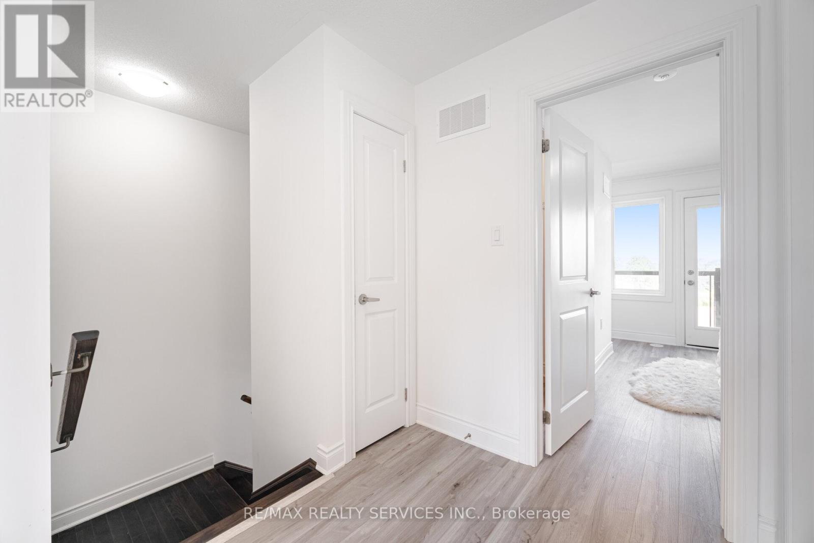 Photo 30 of 5184 Viola Desmond Drive, Mississauga ON