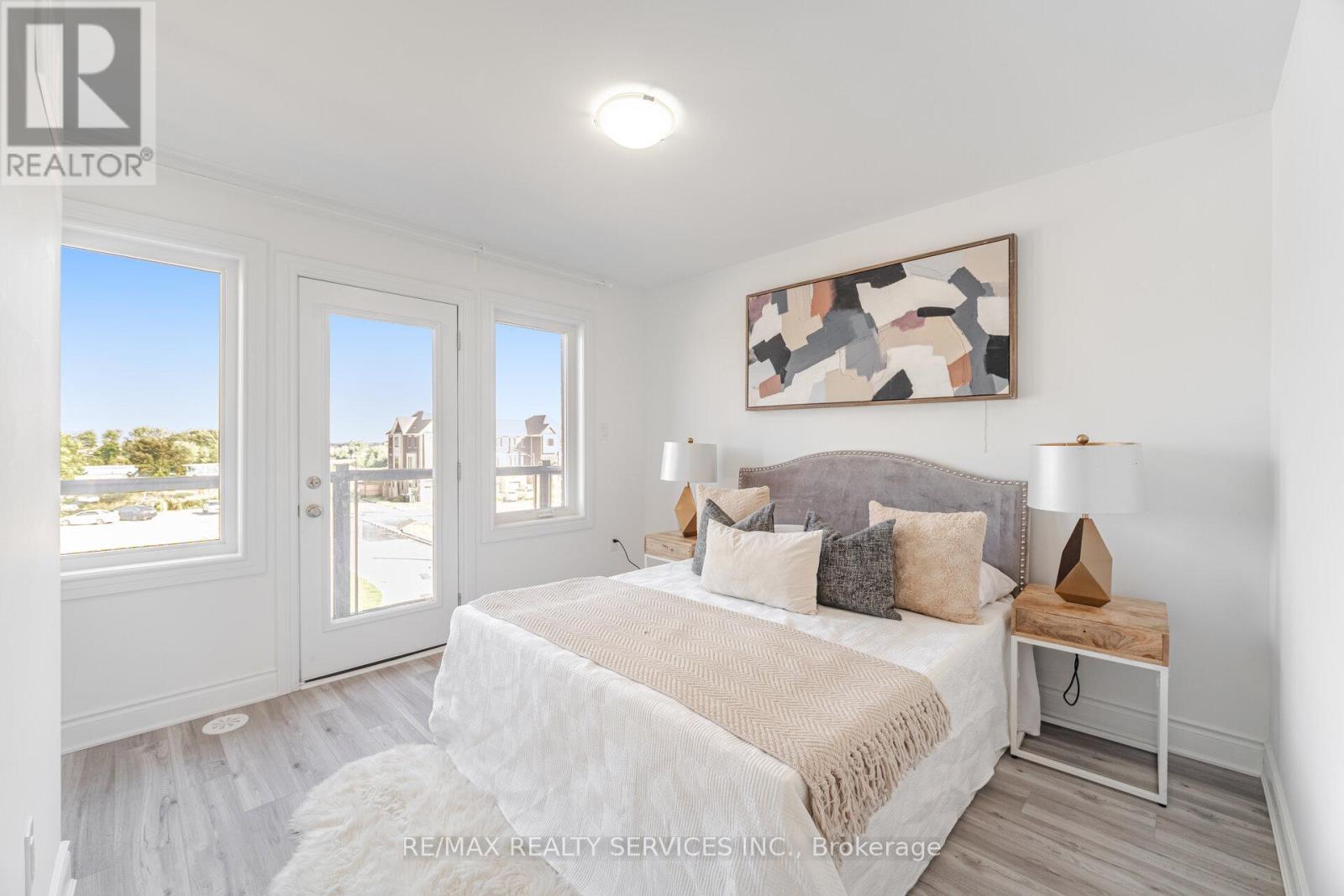 Photo 31 of 5184 Viola Desmond Drive, Mississauga ON