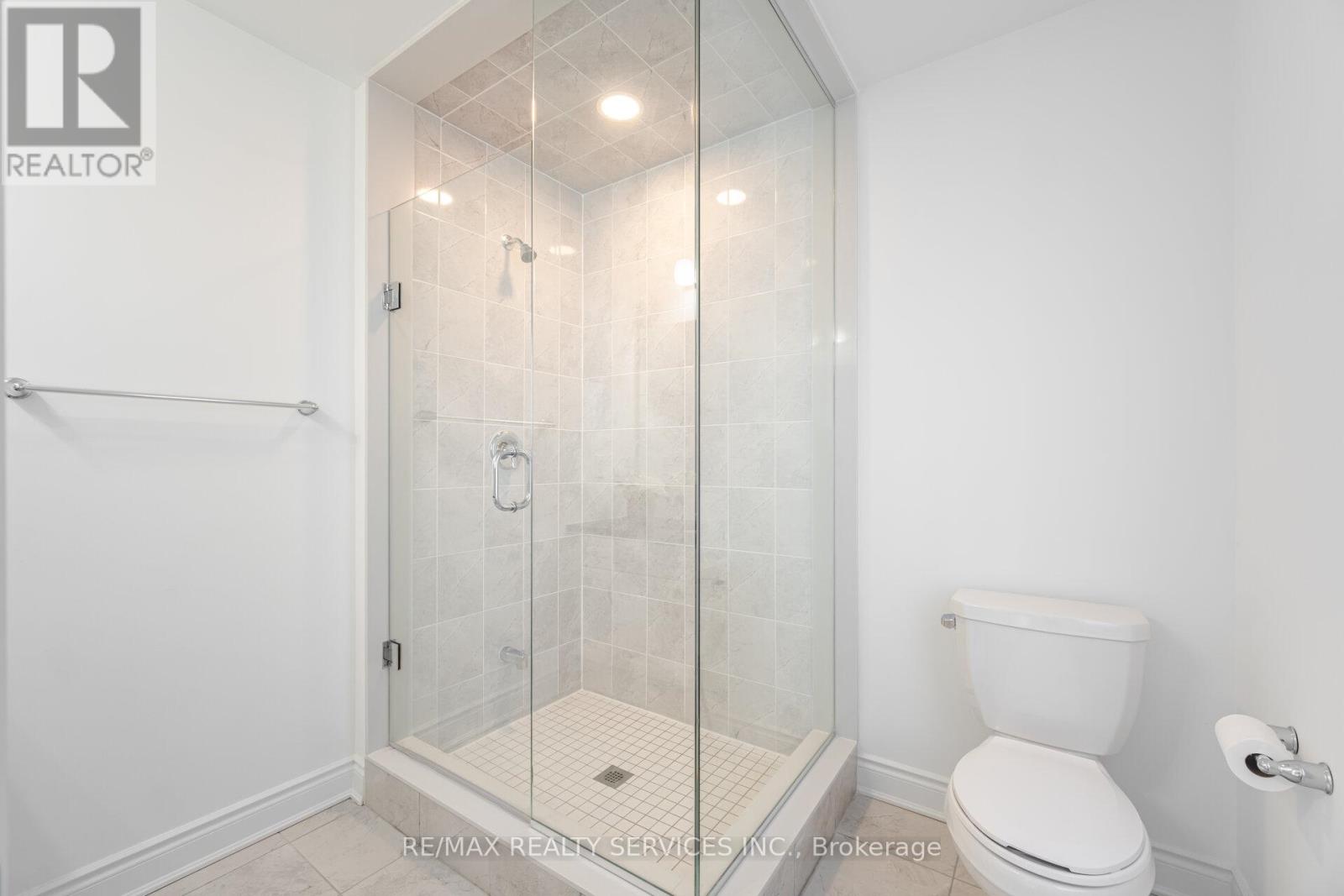 Photo 34 of 5184 Viola Desmond Drive, Mississauga ON