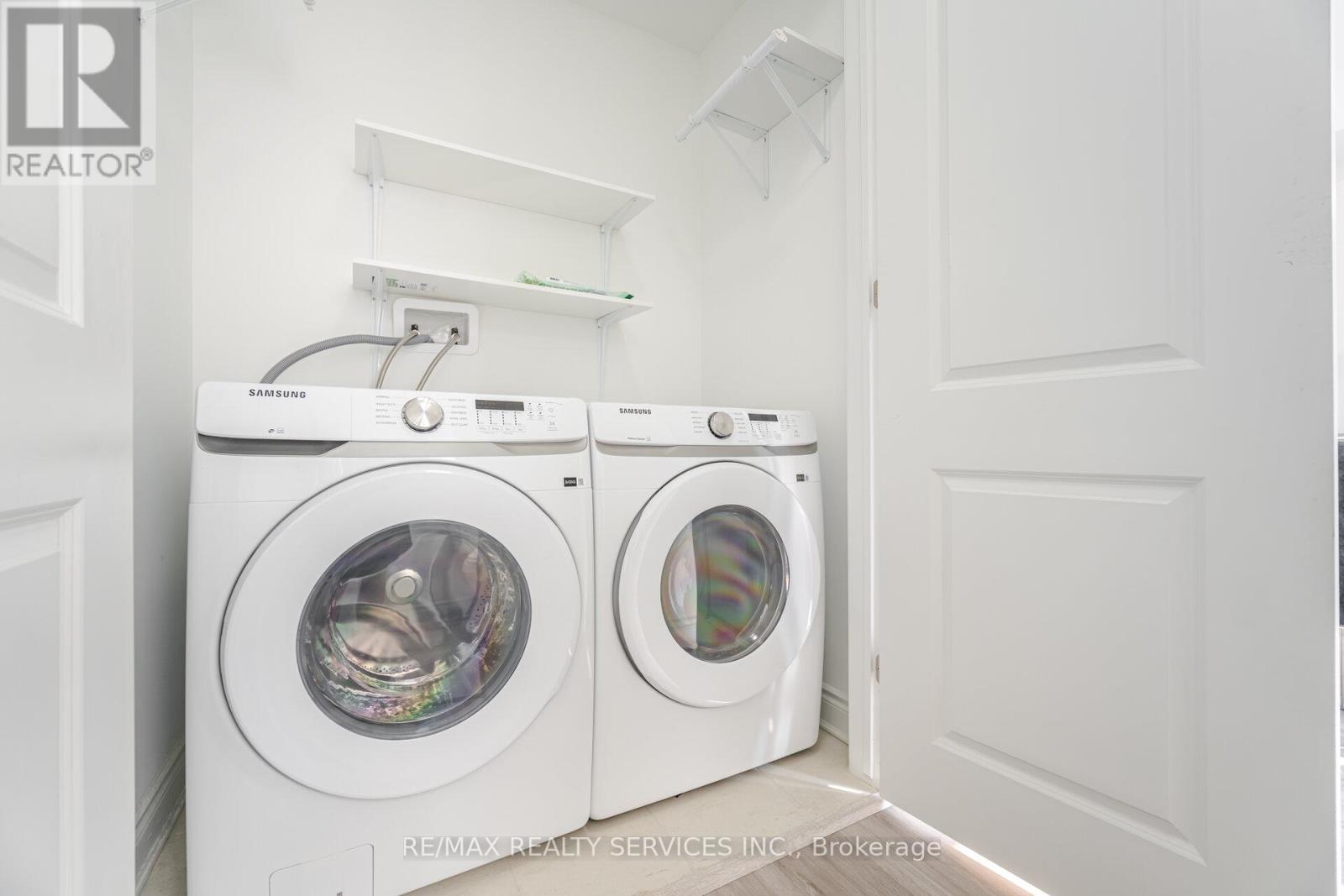 Photo 42 of 5184 Viola Desmond Drive, Mississauga ON