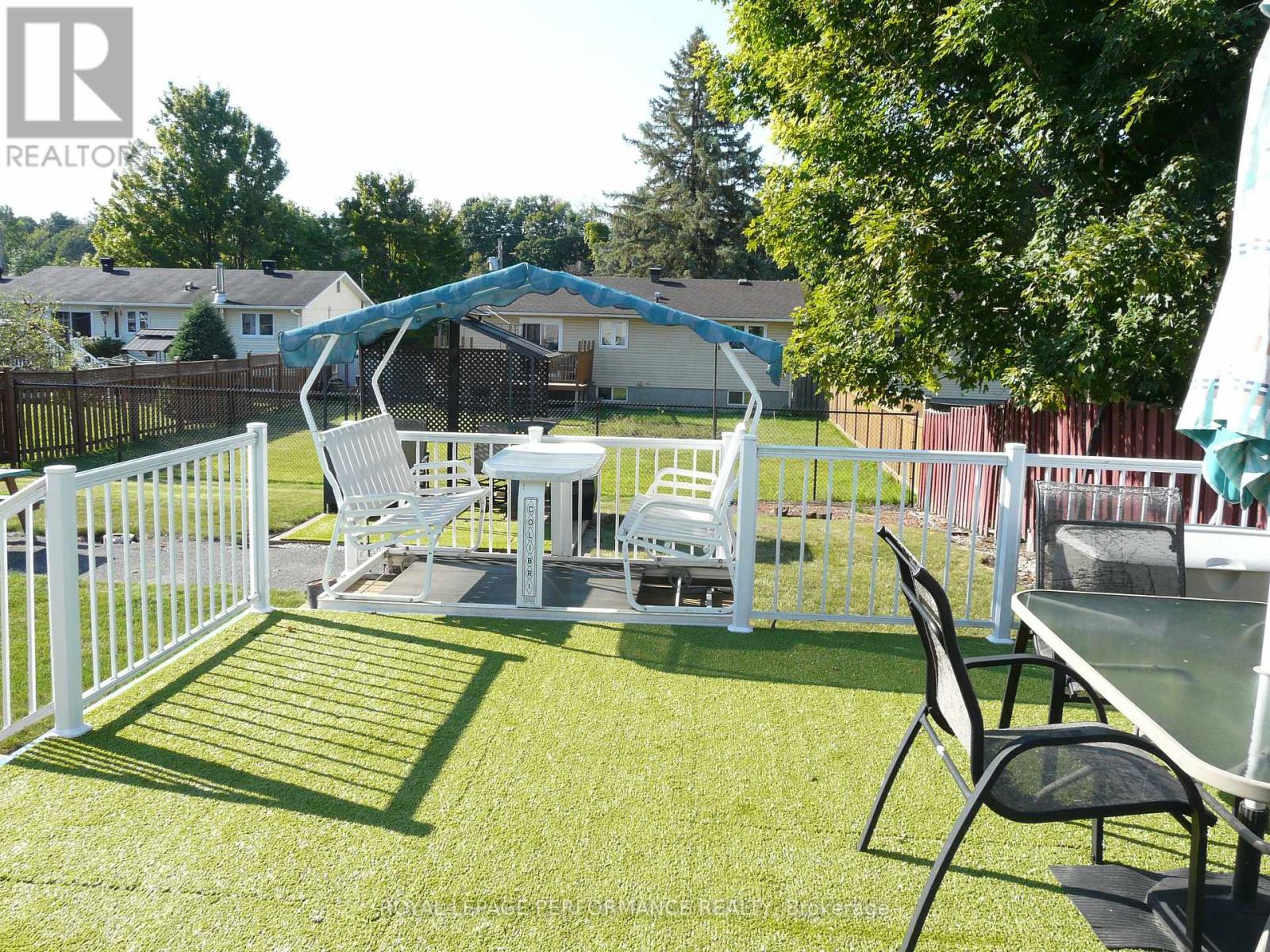 Photo 17 of 1225 Campeau Crescent, Clarencerockland ON