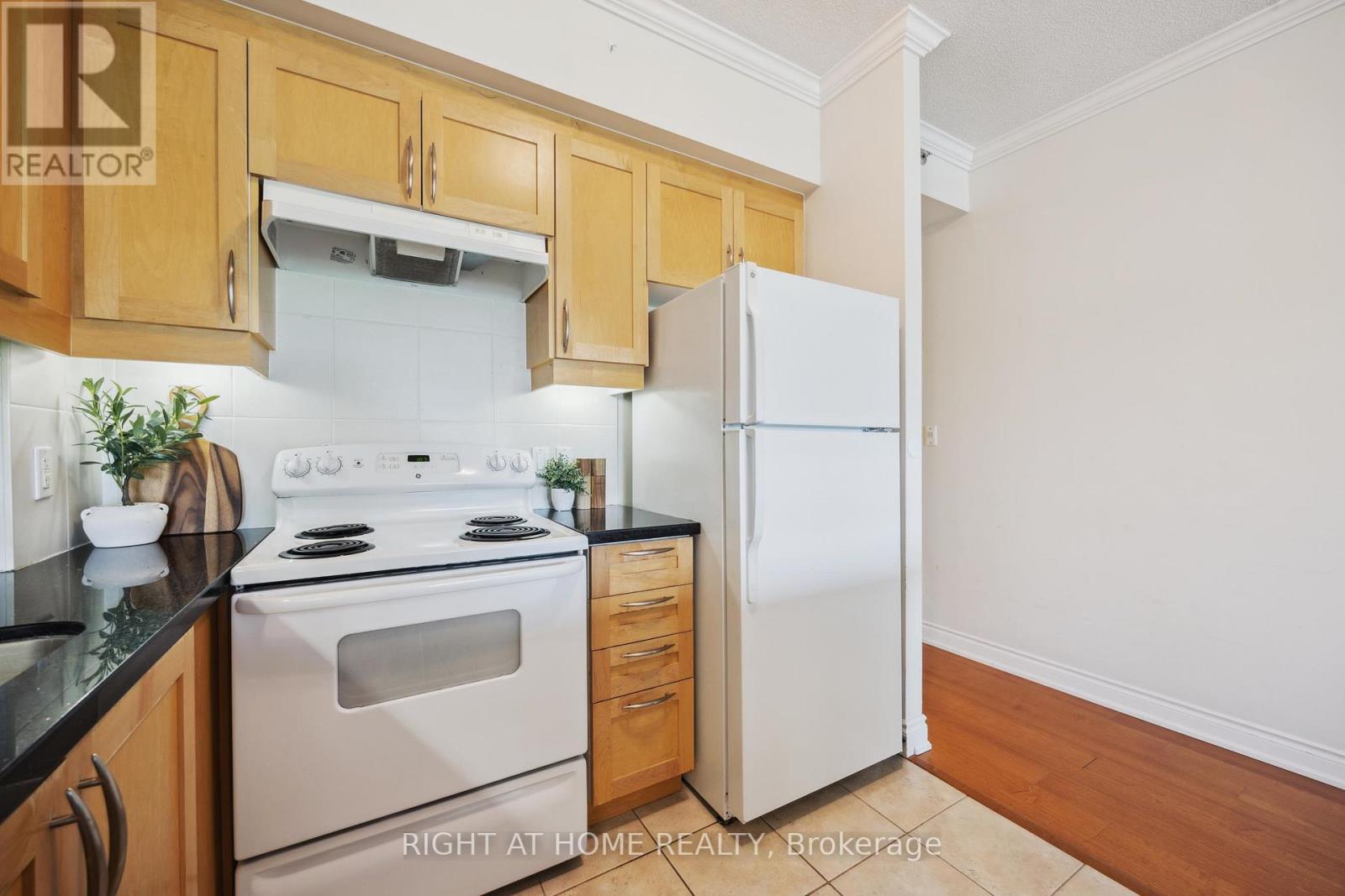 Photo 10 of 205 171 Shanly Street, Scugog ON