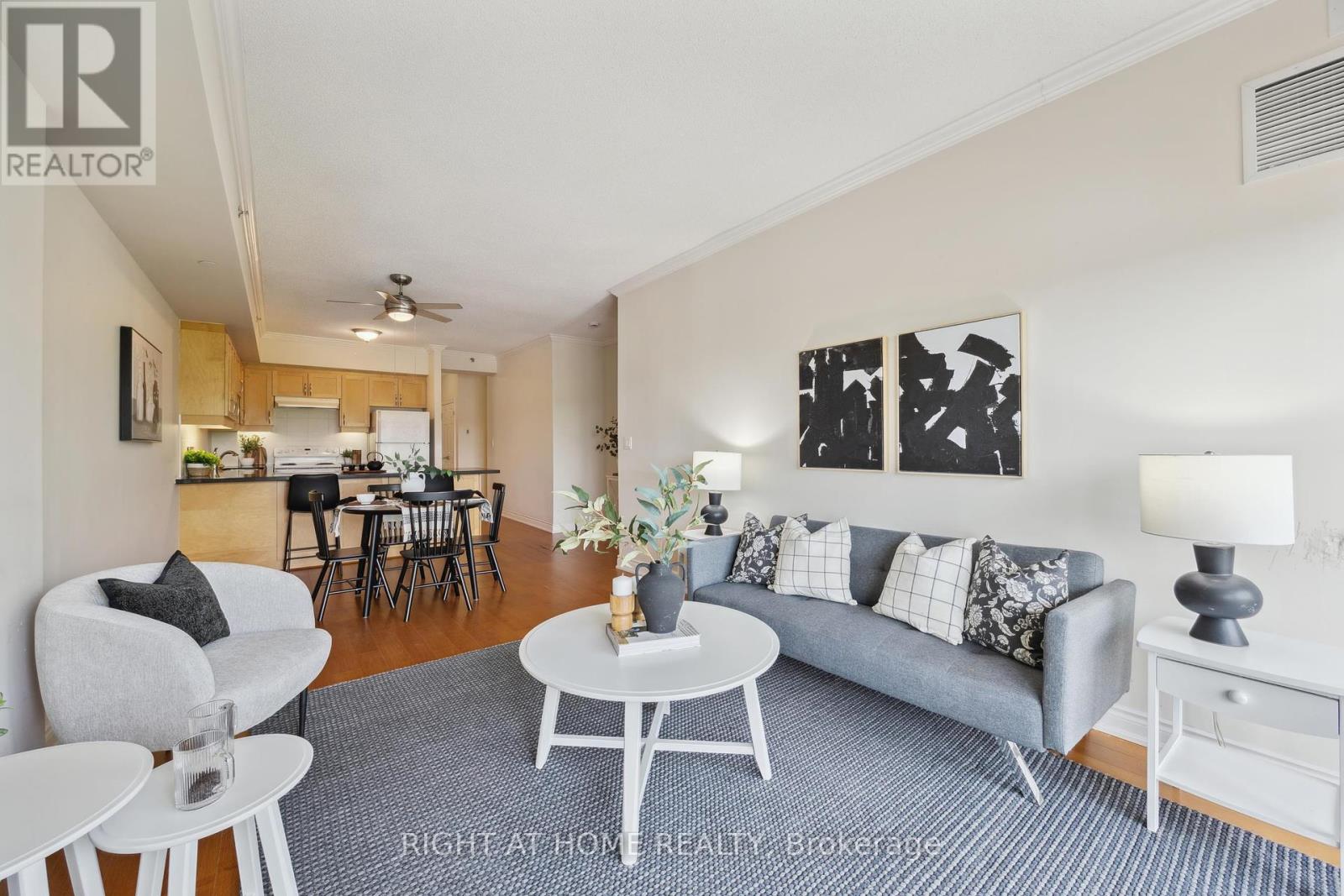 Photo 17 of 205 171 Shanly Street, Scugog ON