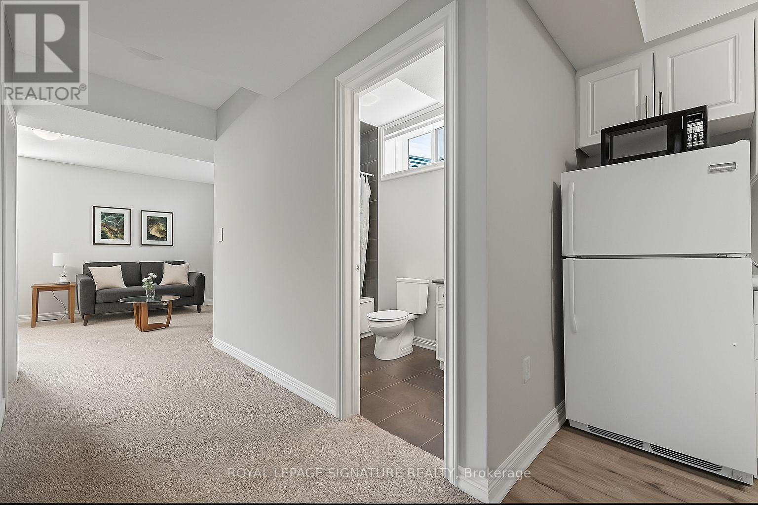 Photo 31 of 51 Macaulay Street, Guelph ON