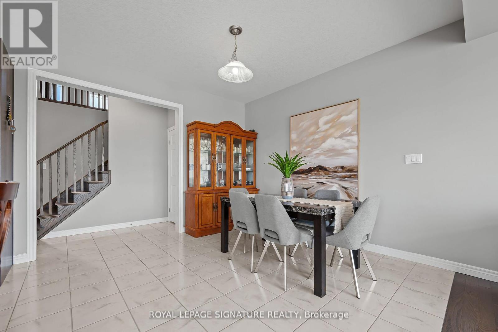 Photo 8 of 51 Macaulay Street, Guelph ON