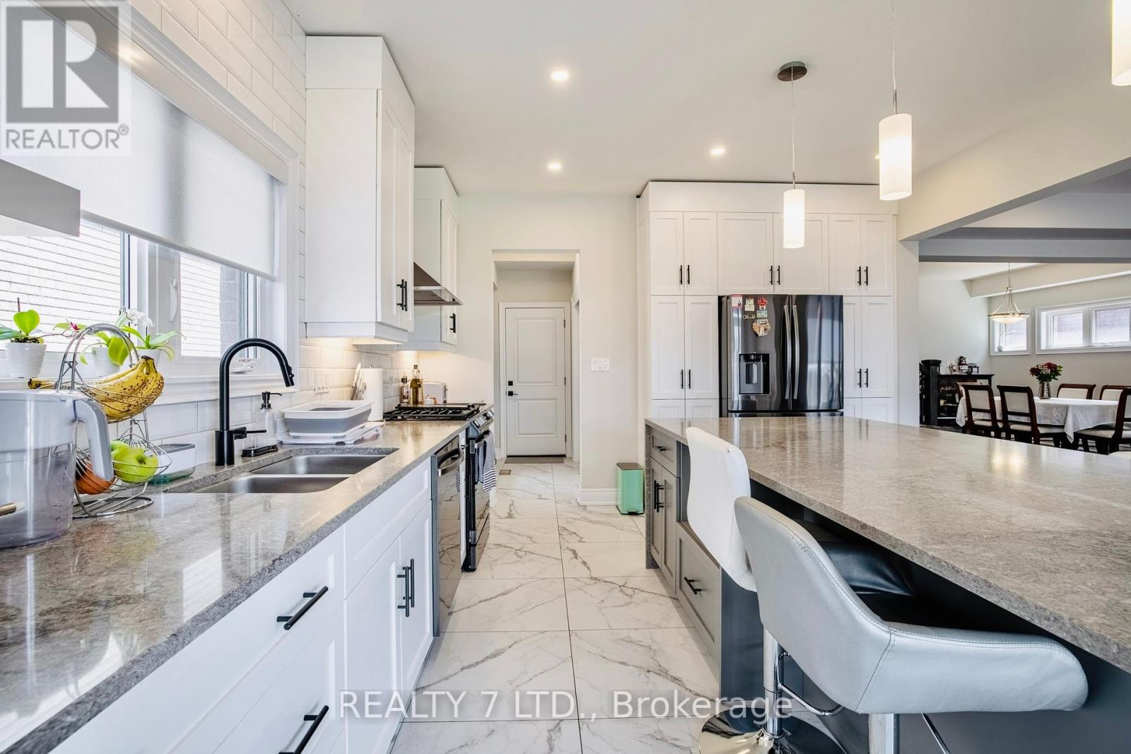 Photo 13 of 128 Susan Drive, Pelham ON
