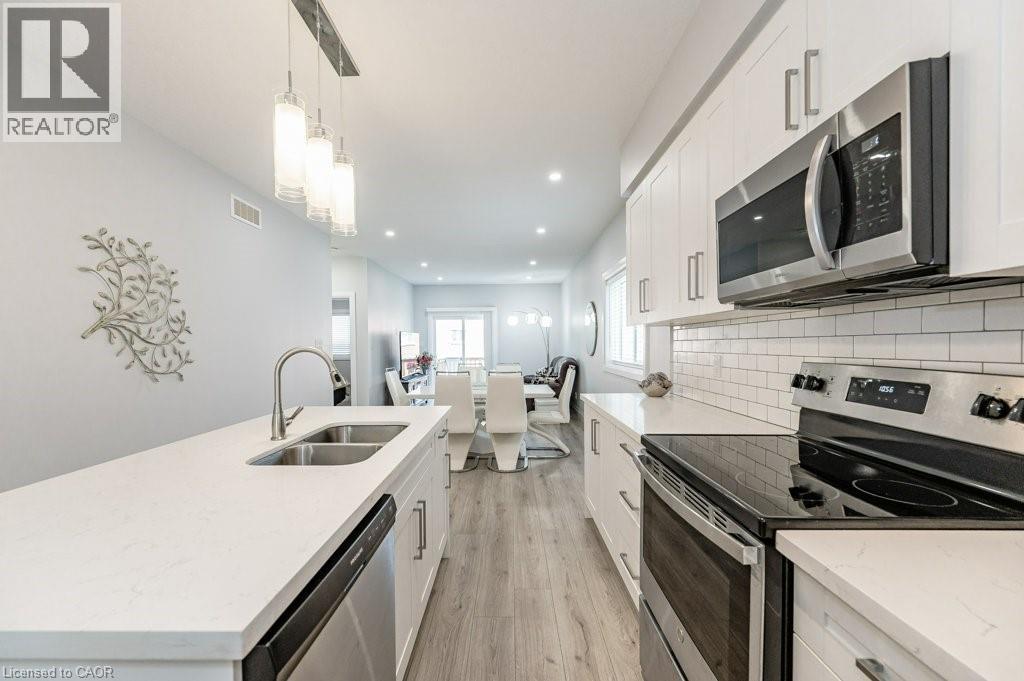 Photo 7 of 204 Fifth Avenue, Kitchener ON