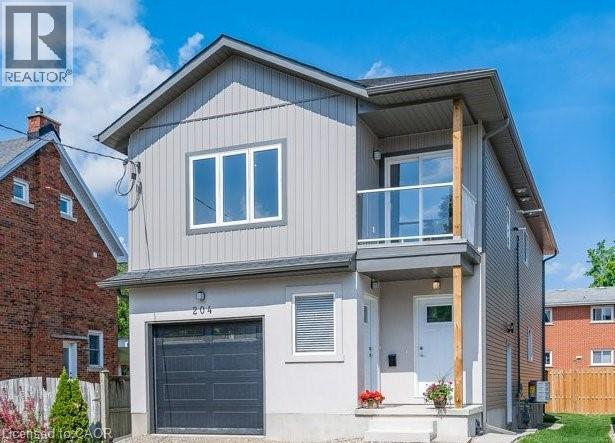 Photo 1 of 204 Fifth Avenue, Kitchener ON