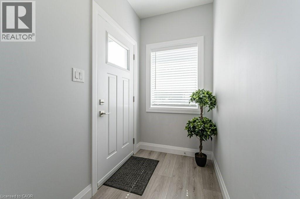 Photo 8 of 204 Fifth Avenue, Kitchener ON