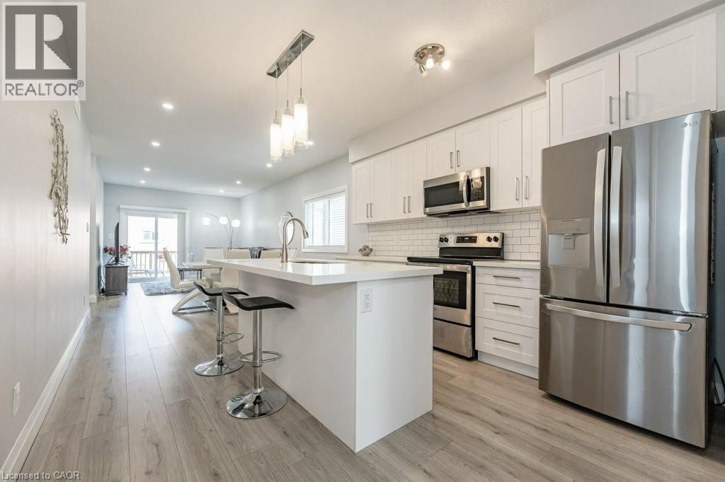 Photo 6 of 204 Fifth Avenue, Kitchener ON