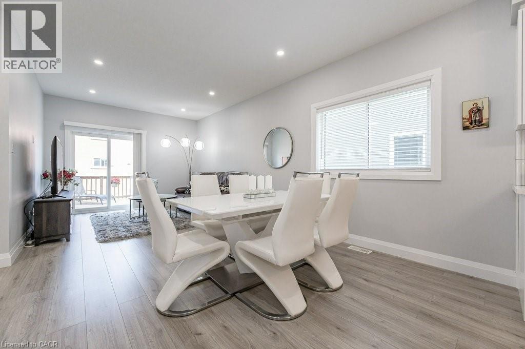 Photo 9 of 204 Fifth Avenue, Kitchener ON