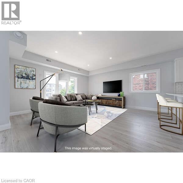 Photo 25 of 204 Fifth Avenue, Kitchener ON