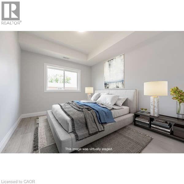 Photo 34 of 204 Fifth Avenue, Kitchener ON