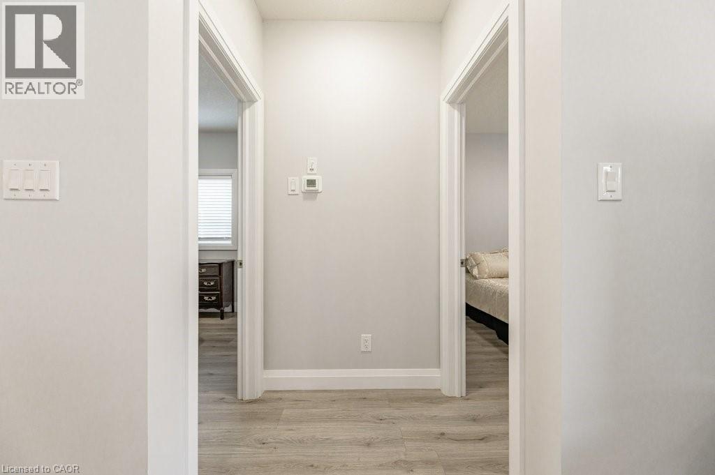 Photo 23 of 204 Fifth Avenue, Kitchener ON