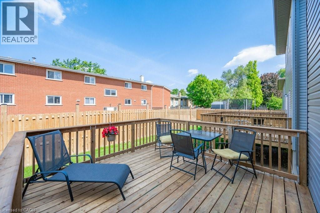 Photo 42 of 204 Fifth Avenue, Kitchener ON