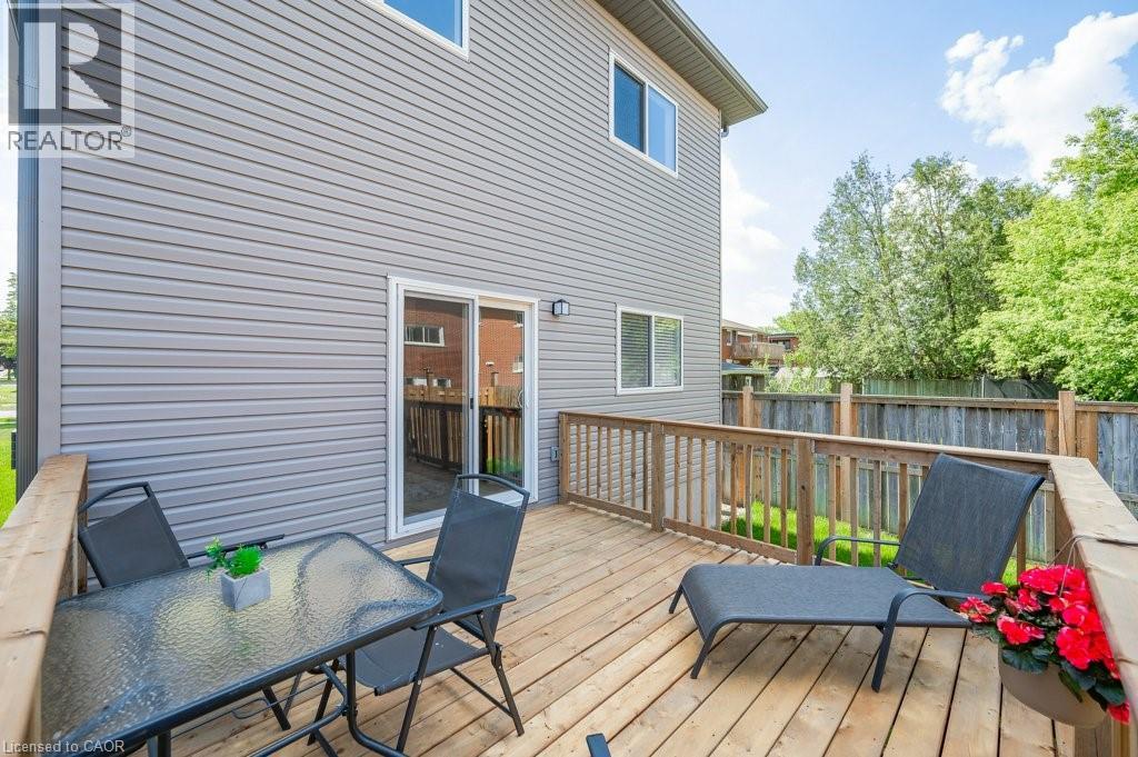 Photo 41 of 204 Fifth Avenue, Kitchener ON