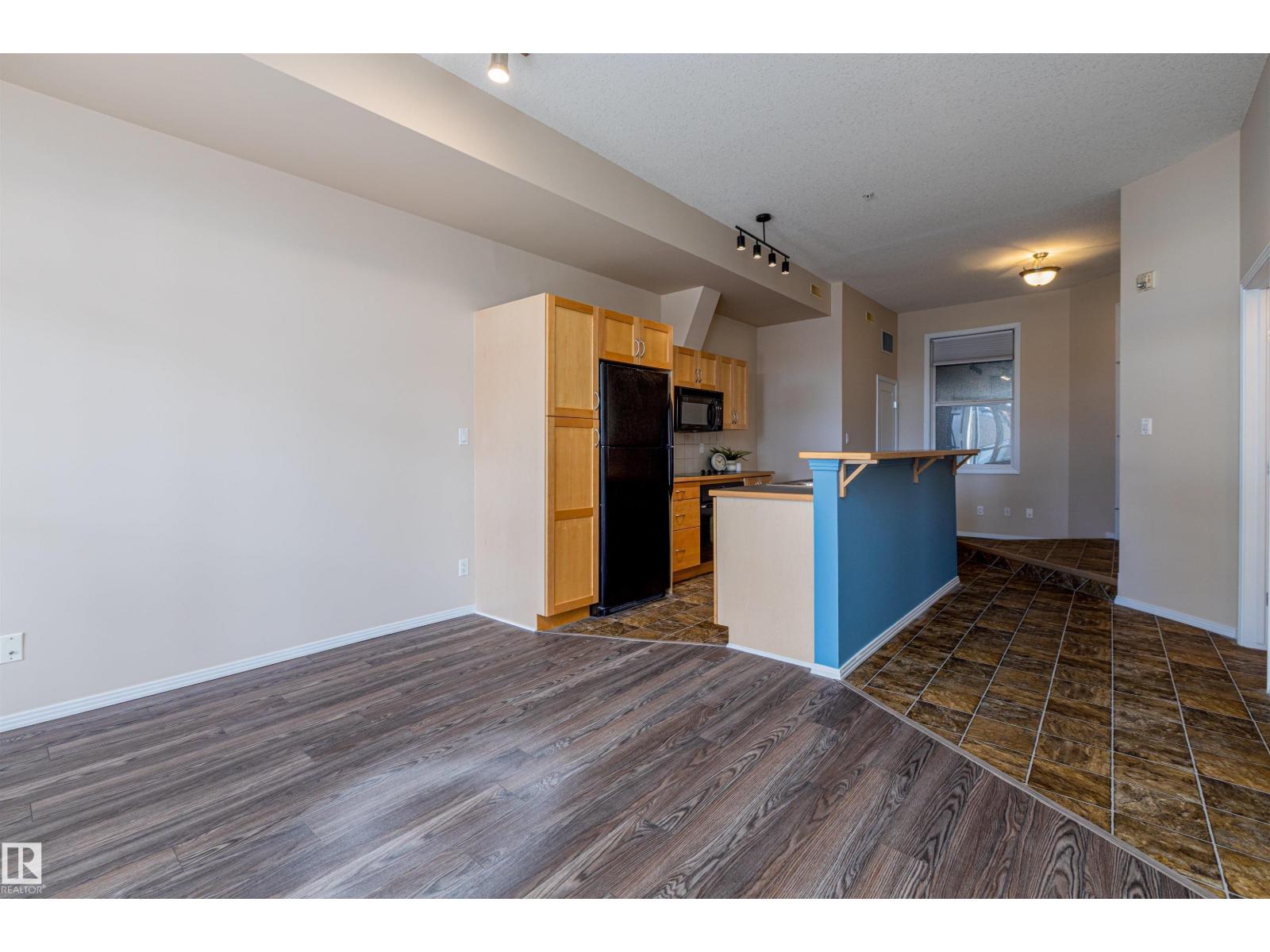 Photo 18 of 143 10403 122 St Nw, Edmonton AB
