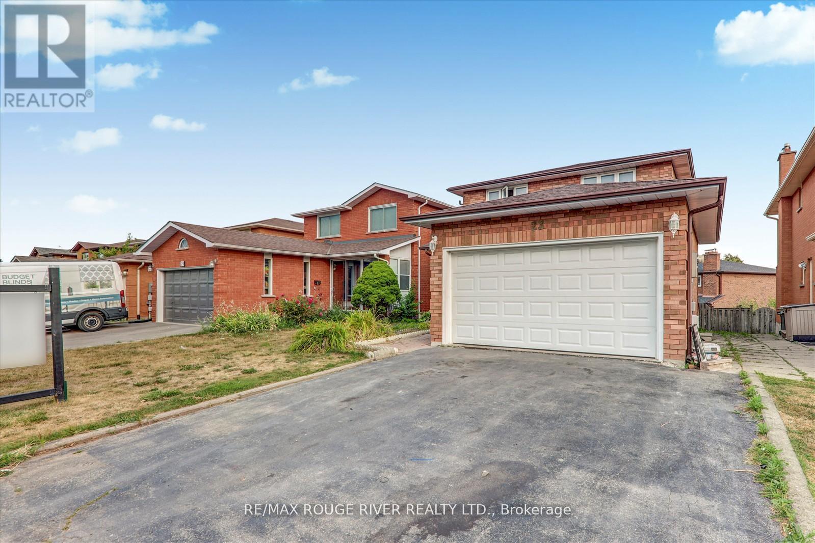 Photo 2 of 23 Jackman Crescent, Vaughan ON