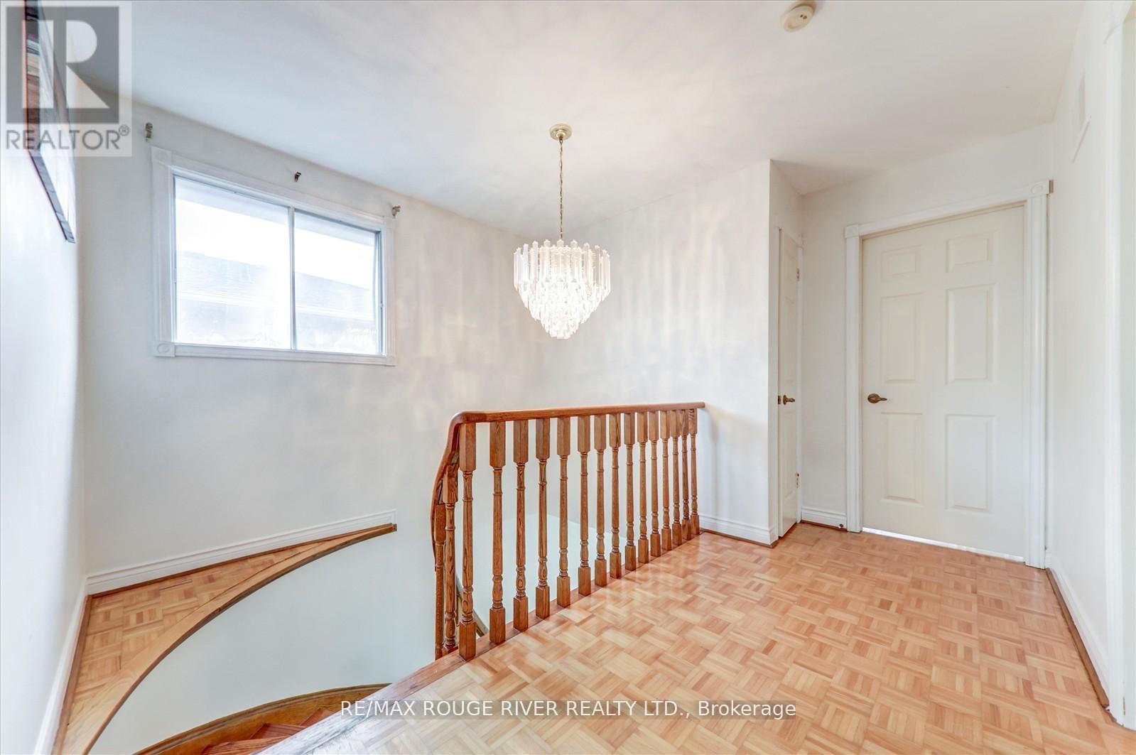 Photo 20 of 23 Jackman Crescent, Vaughan ON