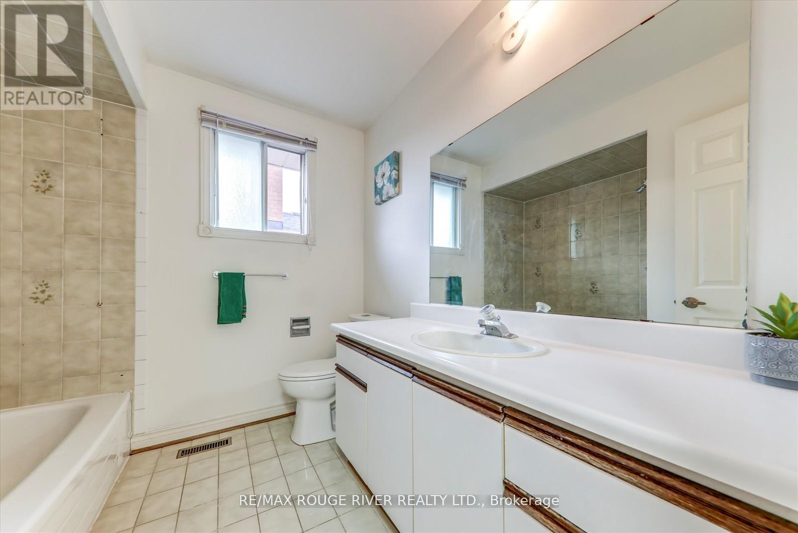 Photo 26 of 23 Jackman Crescent, Vaughan ON