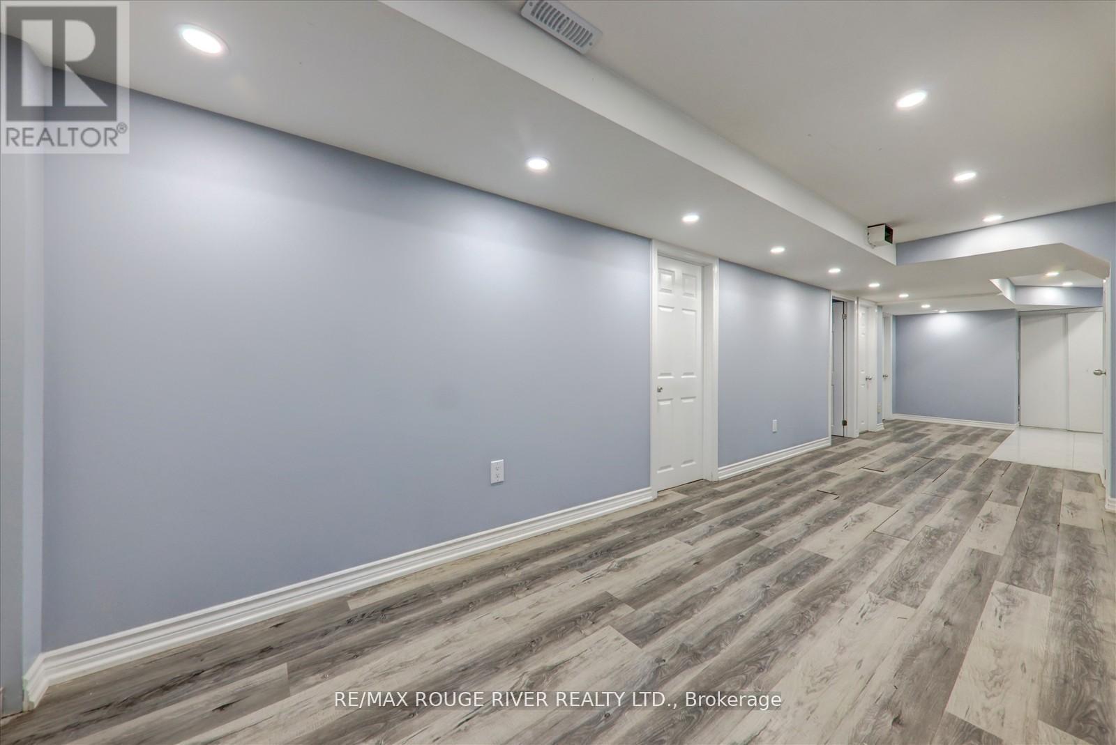 Photo 34 of 23 Jackman Crescent, Vaughan ON