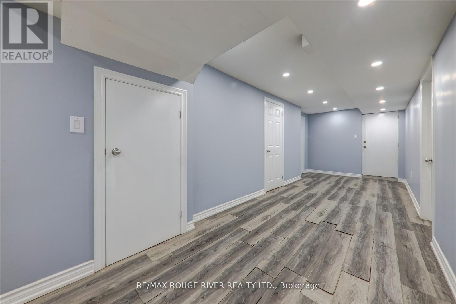 Photo 35 of 23 Jackman Crescent, Vaughan ON