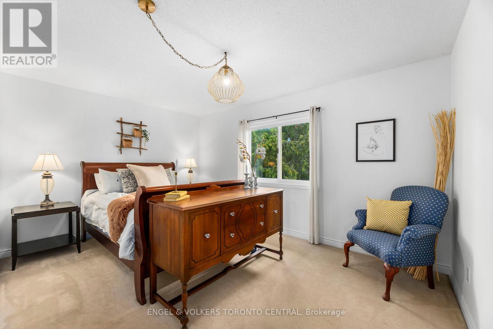 Photo 20 of 204 Killarney Grove, London North ON