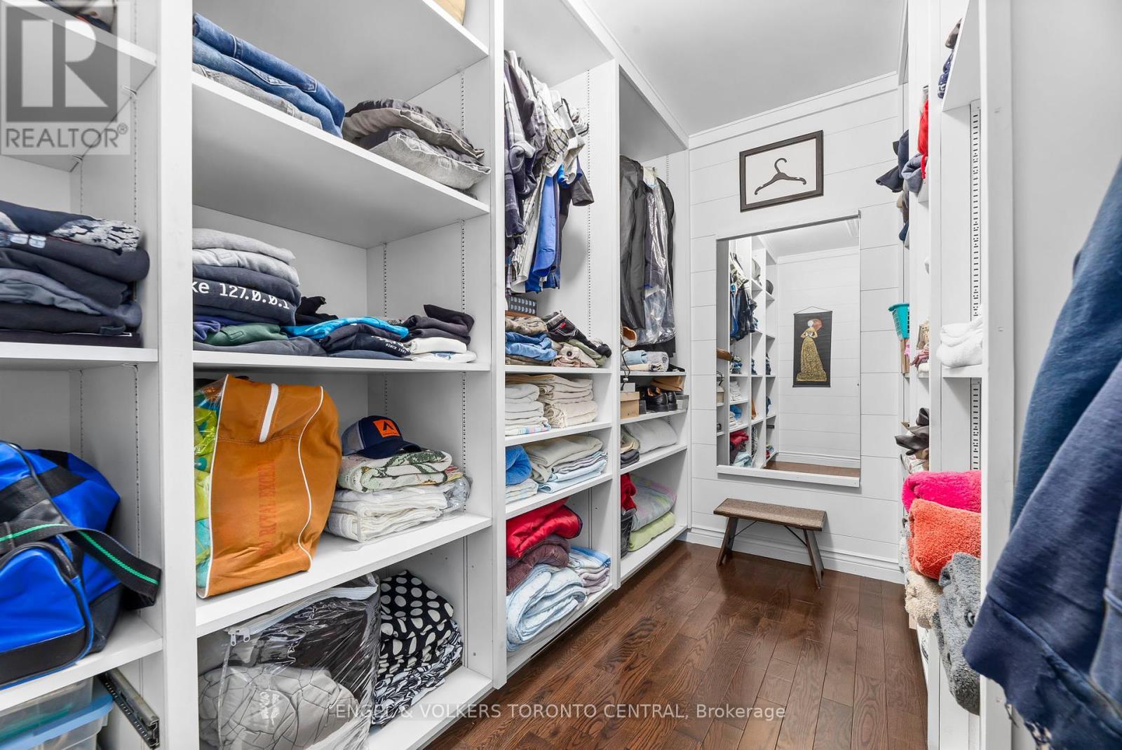 Photo 28 of 204 Killarney Grove, London North ON
