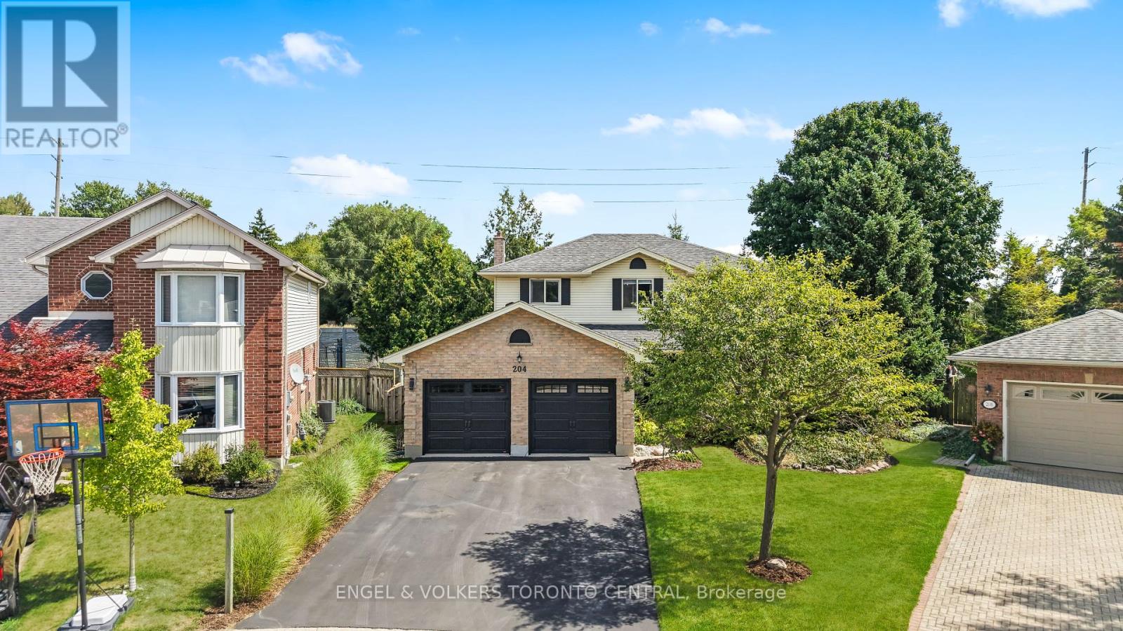 Photo 37 of 204 Killarney Grove, London North ON
