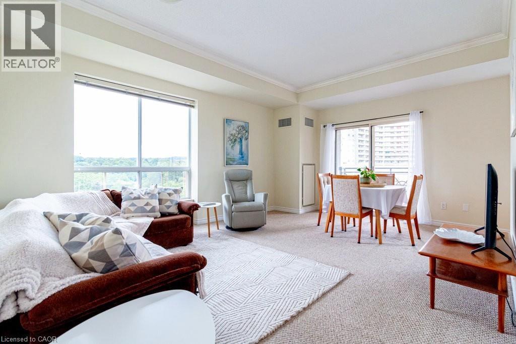 Photo 7 of 2000 Creekside Drive Unit 805, Dundas ON