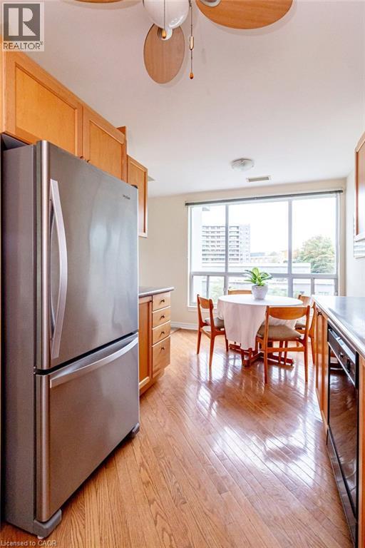 Photo 13 of 2000 Creekside Drive Unit 805, Dundas ON