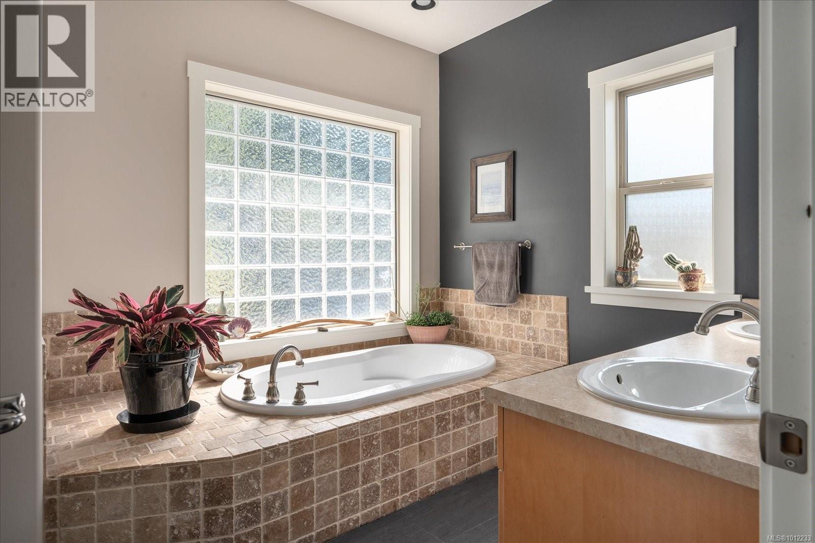 Photo 34 of 4567 Sheridan Ridge, Nanaimo BC