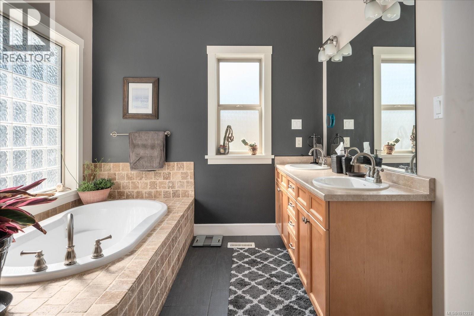 Photo 35 of 4567 Sheridan Ridge, Nanaimo BC