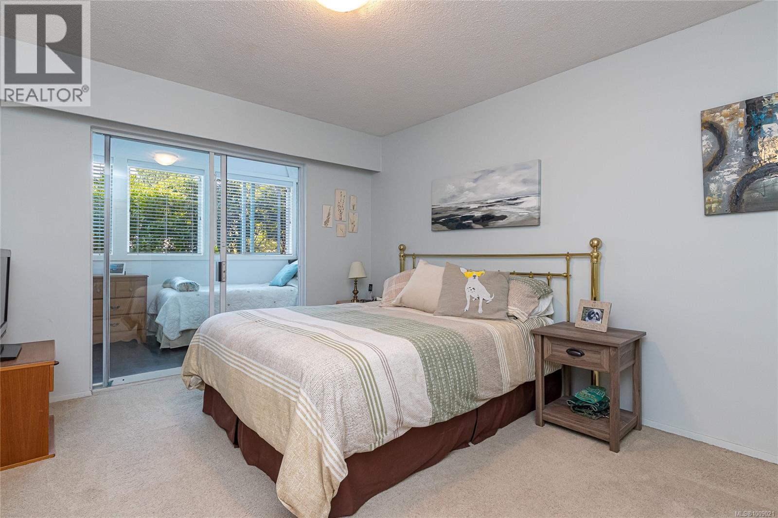 108 2040 White Birch Road, Sidney