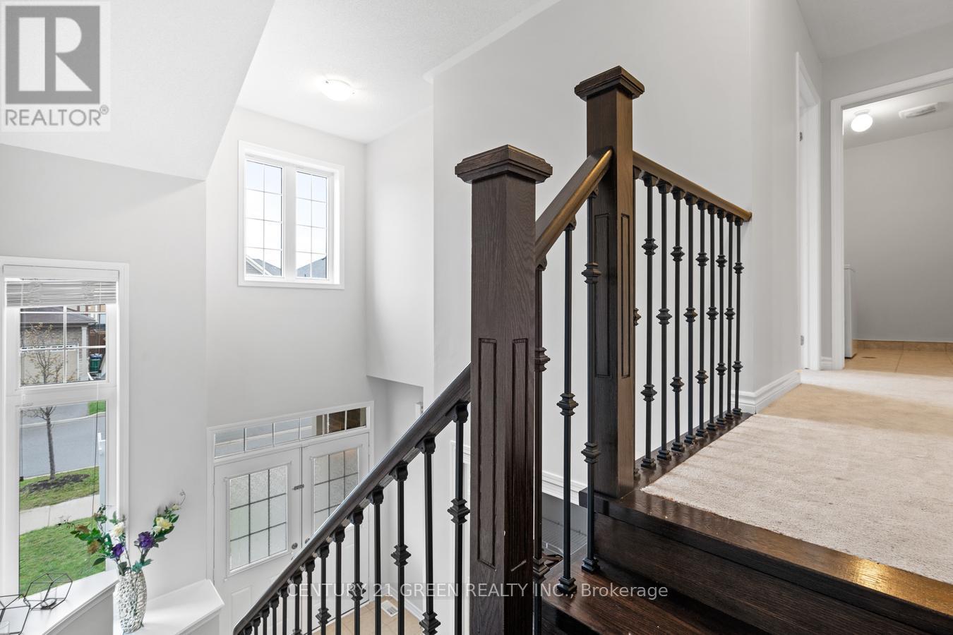 Photo 18 of 86 Leadenhall Road, Brampton ON