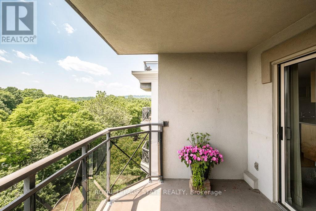 Photo 23 of 805 2000 Creekside Drive, Hamilton ON