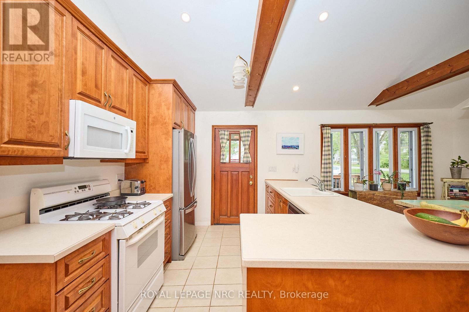 Photo 20 of 4894 Wildwood Avenue, Fort Erie ON