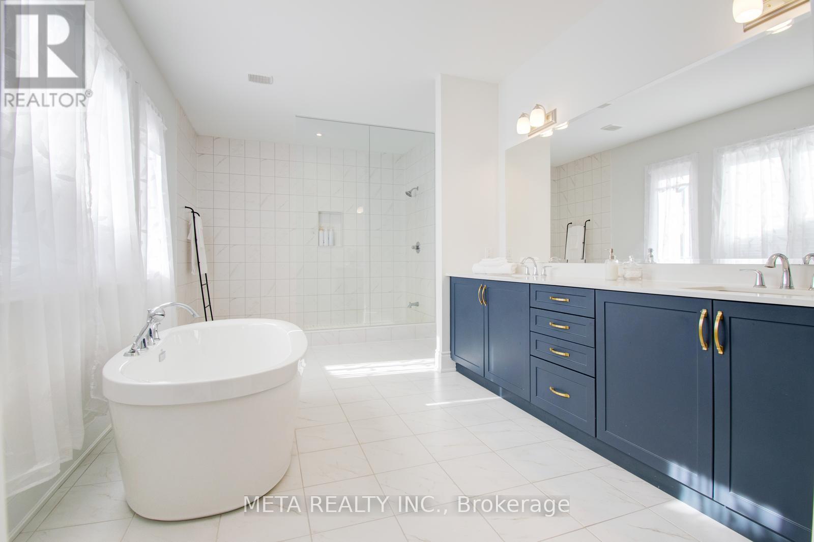Photo 44 of 90 Broad Way, King ON