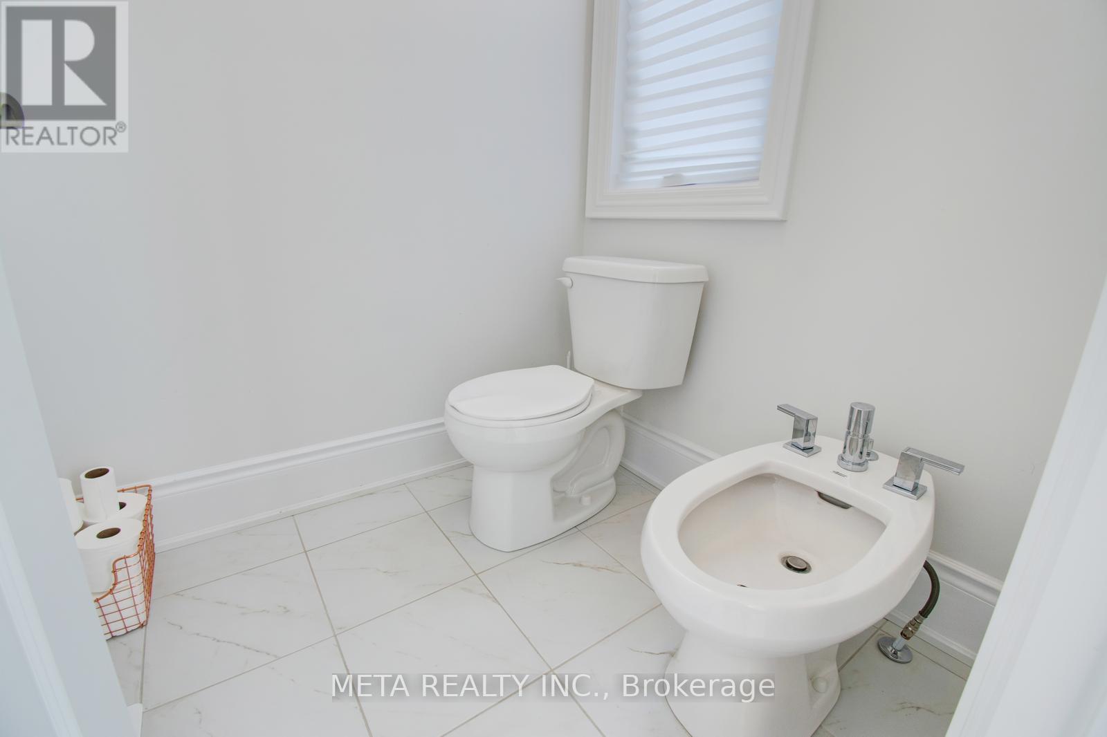 Photo 46 of 90 Broad Way, King ON