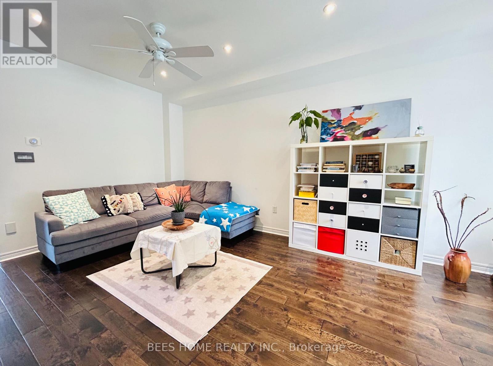 Photo 4 of 2893 Bur Oak Avenue, Markham ON