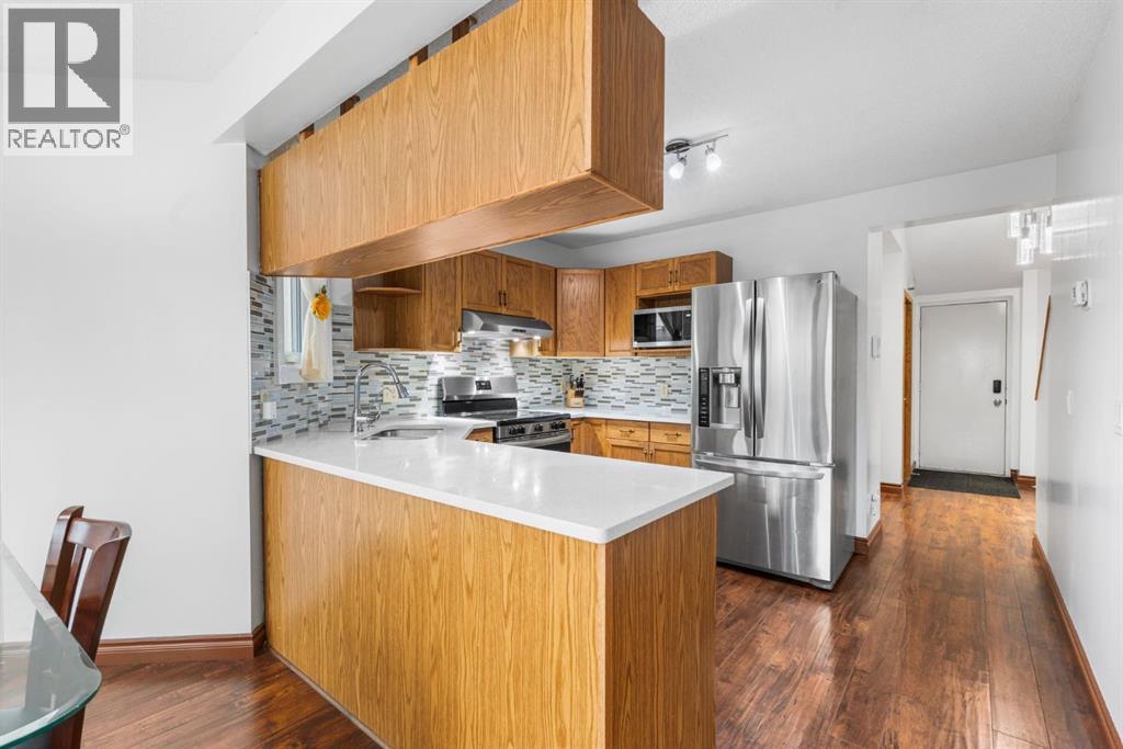 Photo 13 of 249 Applewood Place Se, Calgary AB