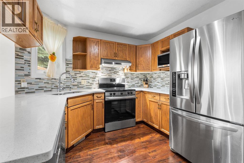 Photo 12 of 249 Applewood Place Se, Calgary AB