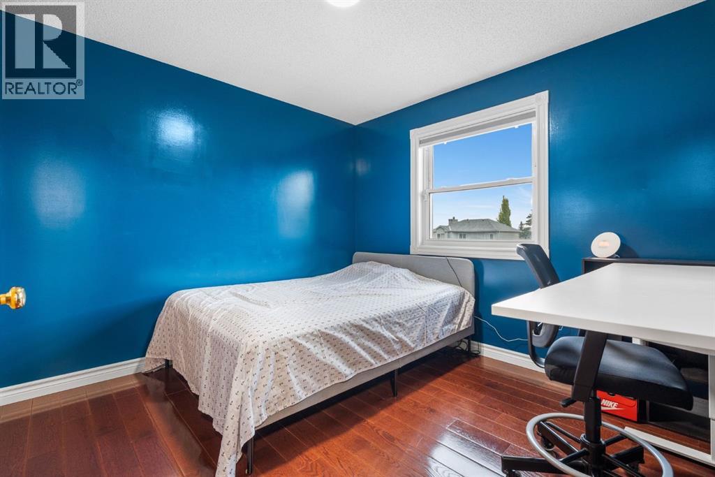 Photo 29 of 249 Applewood Place Se, Calgary AB