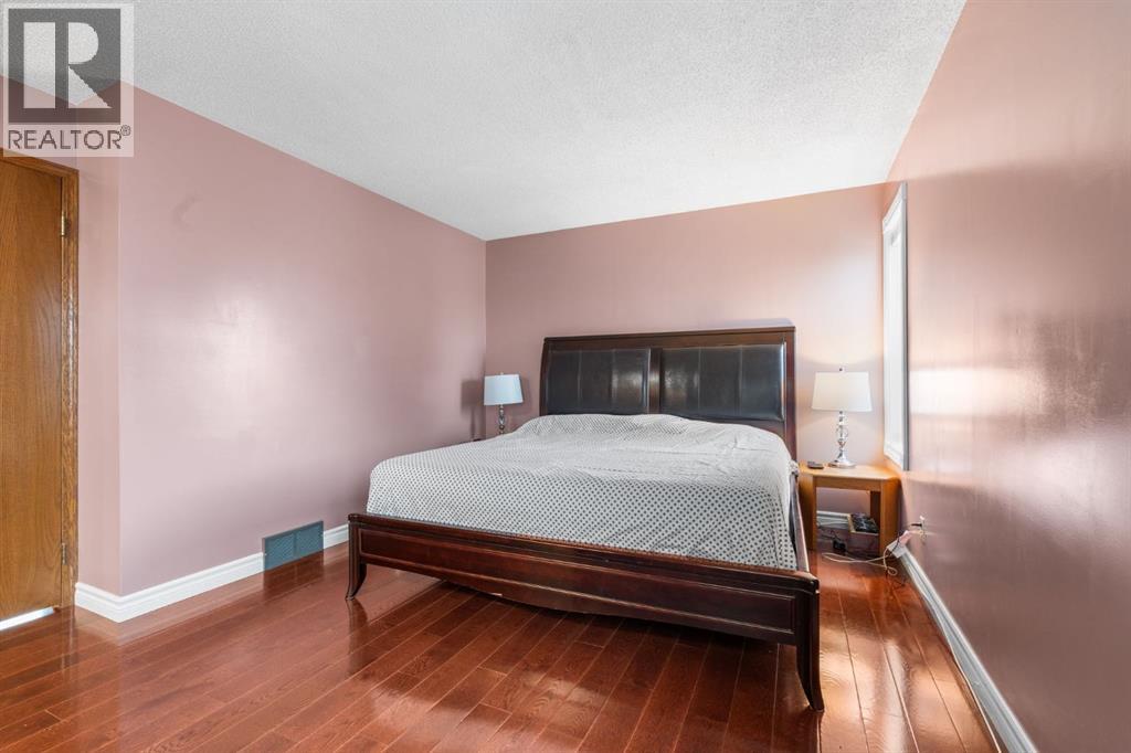 Photo 22 of 249 Applewood Place Se, Calgary AB